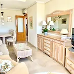 Two Bedroom In Kennedy 2 * Benidorm