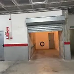 Two Bedroom In Kennedy 2 Apartment *