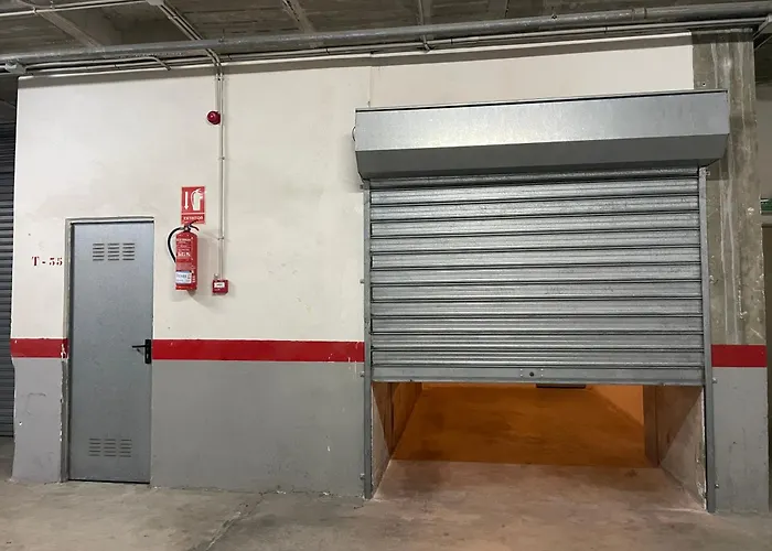 Two Bedroom In Kennedy 2 *